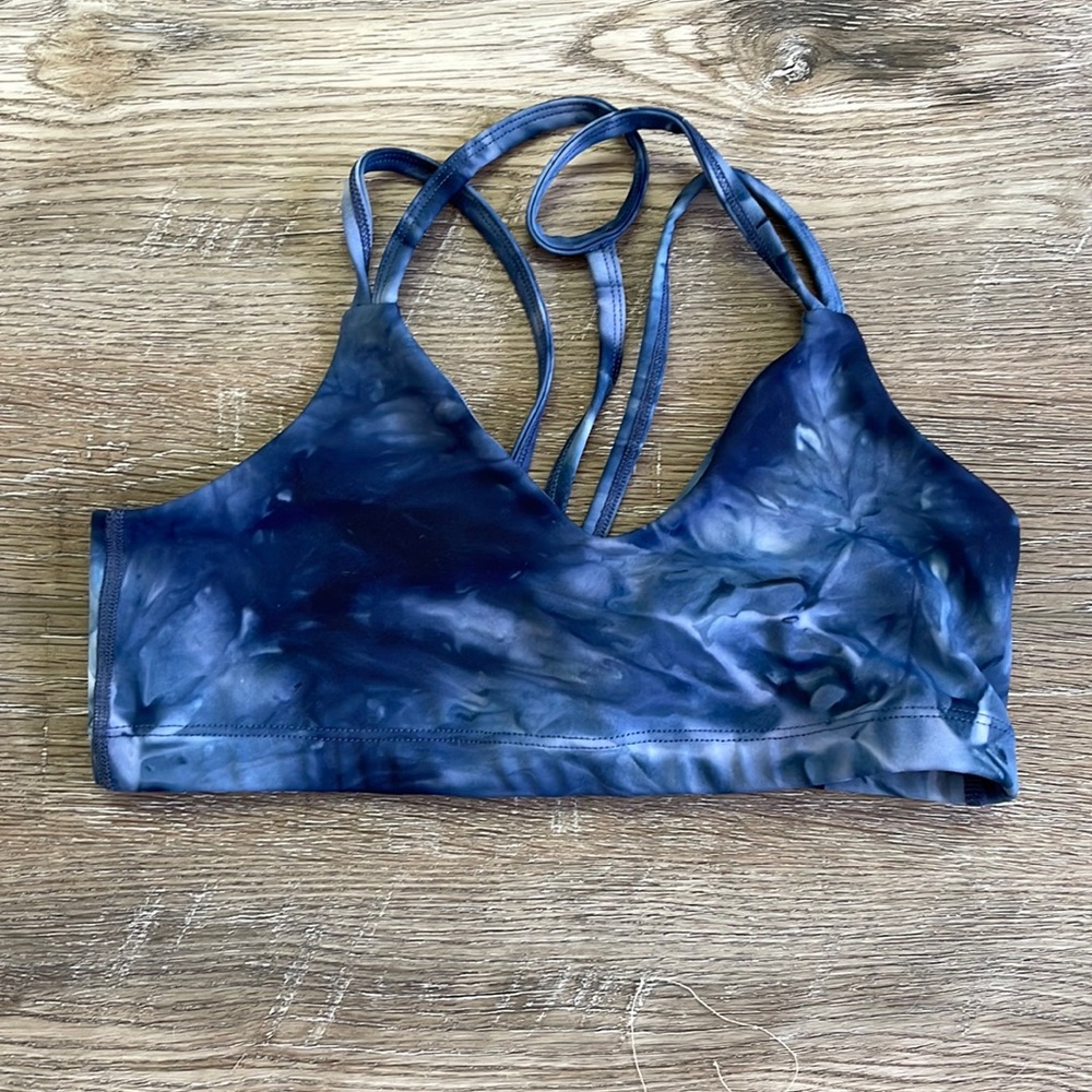 Beyond Yoga tie dye sports bra worn once Size S